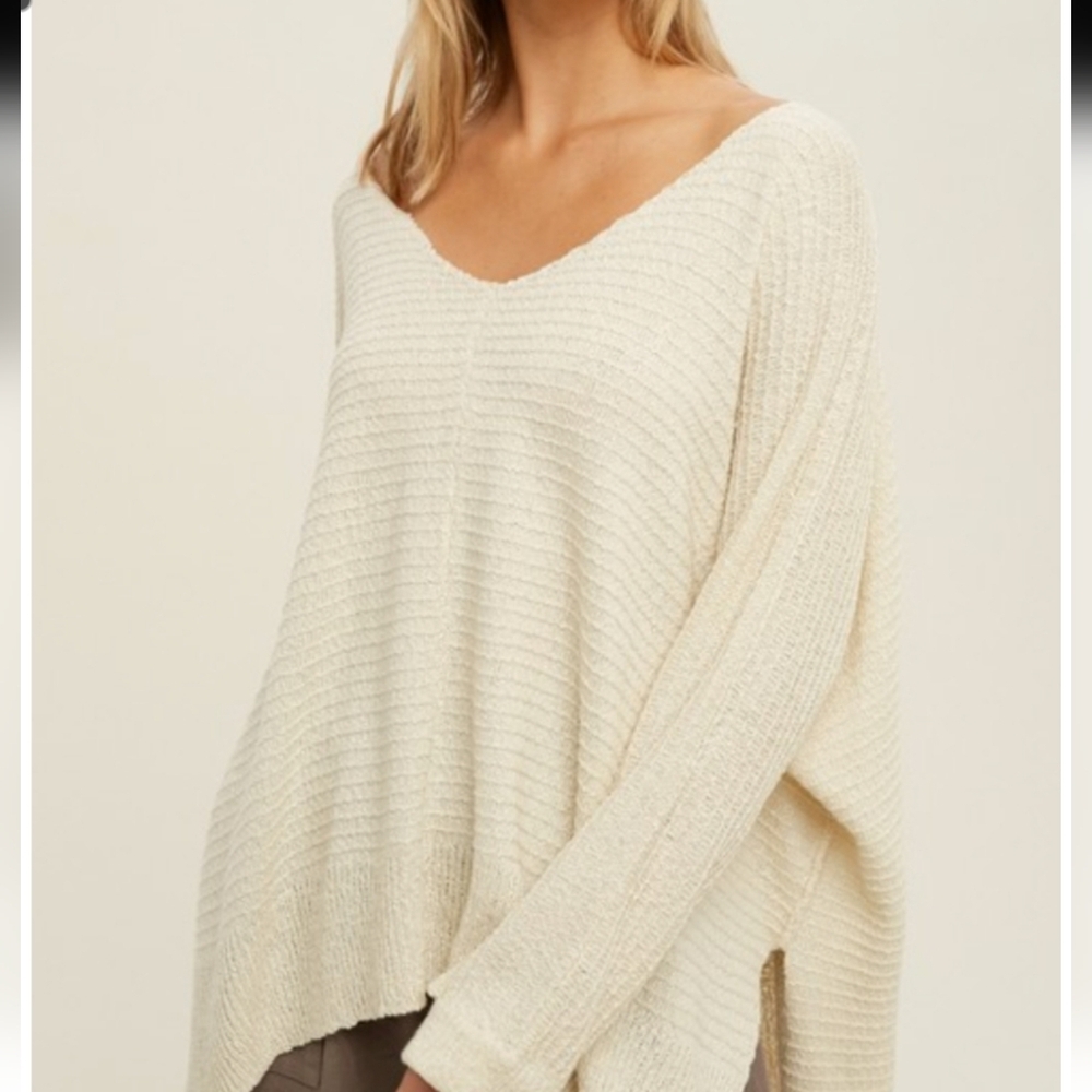 Oversized Texture V-Neck‎ Sweater Cream M/L Lagenlook Slouchy Beach Casual Layer